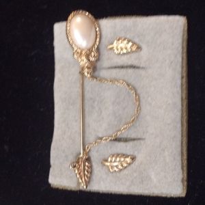1991 vintage luster Goldtoned gift set